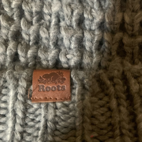 Roots tuque - Picture 2 of 7